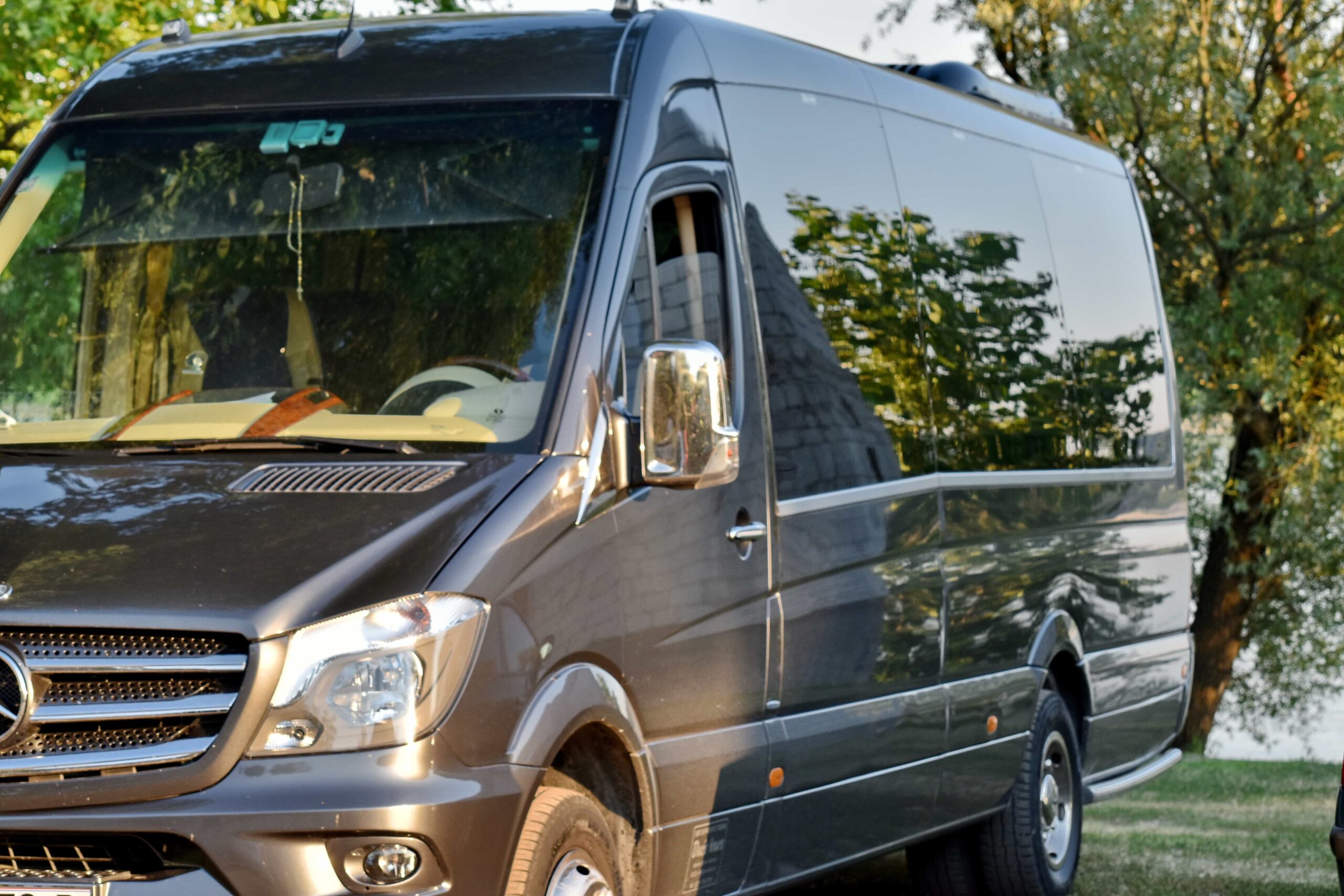 Minibus Menorca airport transfer